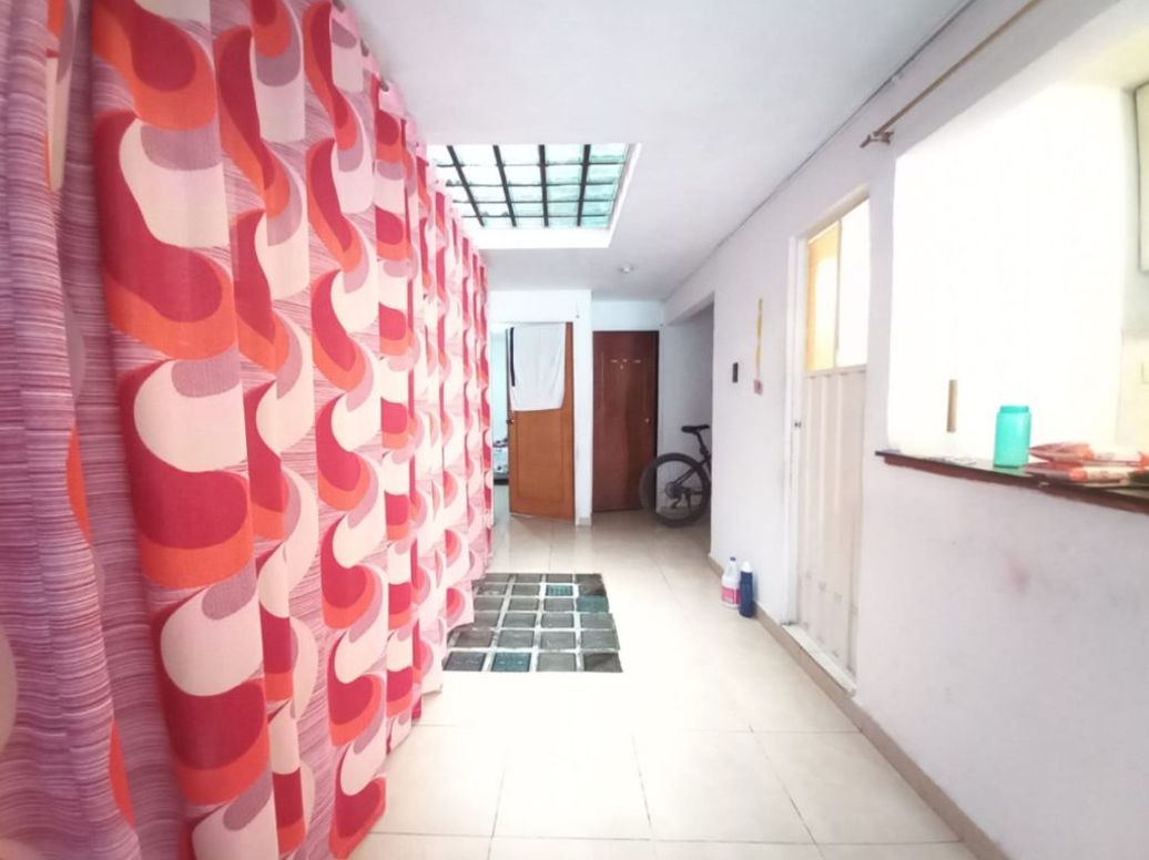 Casa de 7 alcobas en venta en Brasil, Bogotá, 225 m² · foto 10 de 20