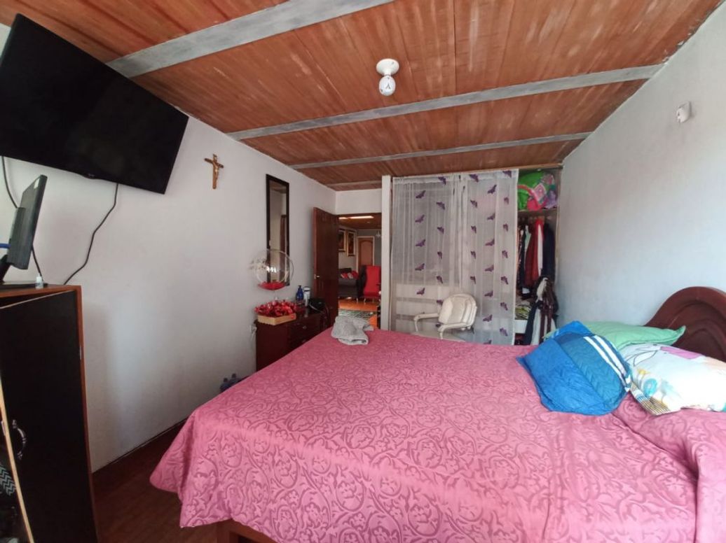 Casa de 7 alcobas en venta en Brasil, Bogotá, 225 m² · foto 17 de 20