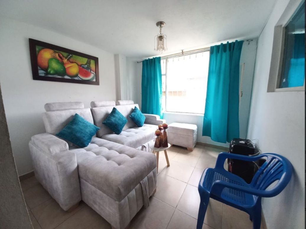 Casa de 7 alcobas en venta en Brasil, Bogotá, 225 m² · foto 9 de 20