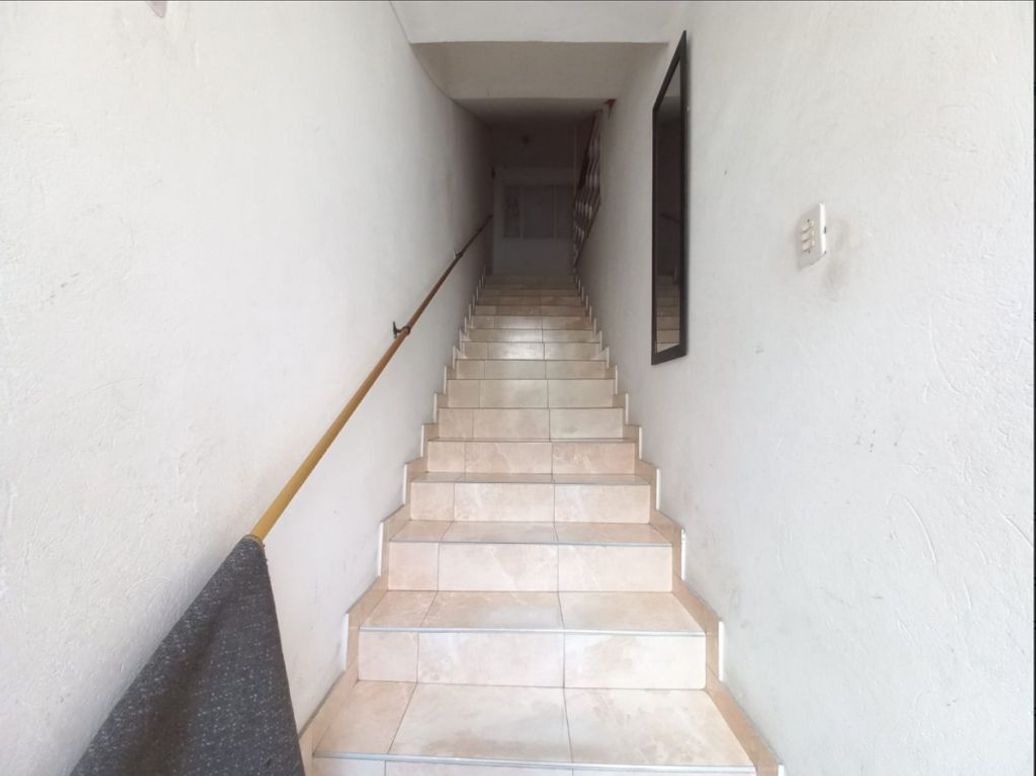 Casa de 7 alcobas en venta en Brasil, Bogotá, 225 m² · foto 2 de 20