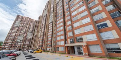 Moderno apartaestudio ubicado en piso alto en un edificio moderno con multiples amenidades como gimnasio, coworking, zona BBQ, ubicado a pocos pasos del PriceSmart de la Calle 170 y de la Carrera 7, lo que hace que tenga cómodas vías de acceso y facilidad para el uso del transporte púbico.
