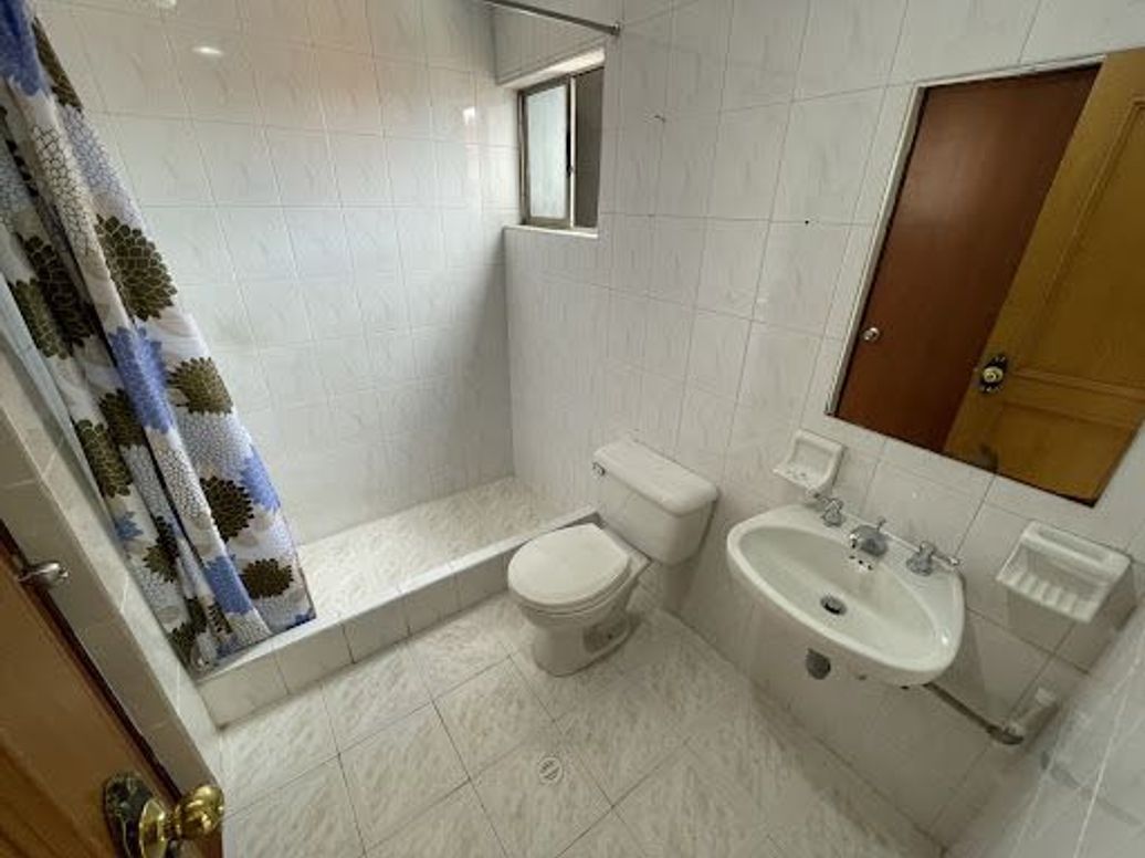 Apartamento de 2 alcobas en venta en Colina Campestre, Bogotá, 115 m² · foto 13 de 19