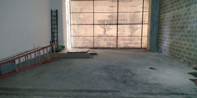 ¡Oportunidad única de arriendo! Local comercial disponible en reconocido Centro Comercial del sector de Madelena, ubicado en una zona de alto tráfico y con una amplia variedad de tiendas y servicios. Este local cuenta con un area de 100,78 M2, uso estandar, recomendado para Entretenimiento, es un lugar ideal para establecer tu negocio y captar la atención de clientes potenciales. Con excelente visibilidad y acceso conveniente, este local brinda una ubicación estratégica para impulsar el crecimiento y éxito de tu empresa. ¡No dejes pasar esta oportunidad de hacer crecer tu negocio en uno de los centros comerciales más concurridos de la zona sur de la ciudad!
