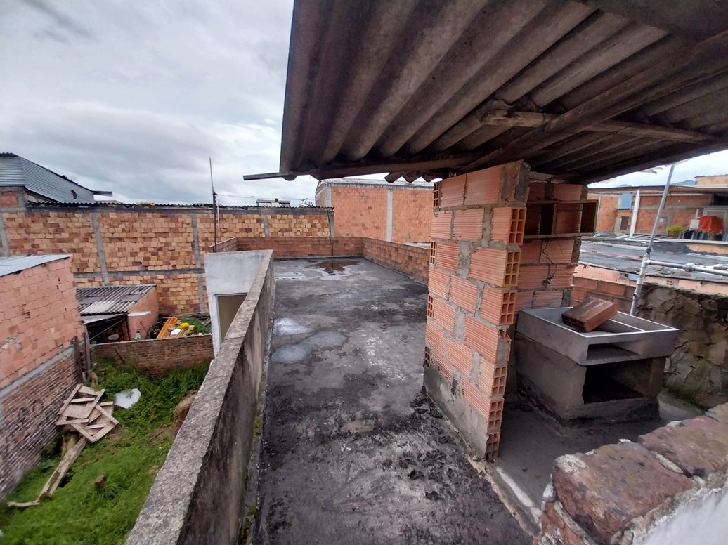 Casa de 6 alcobas en venta en Las Ferias Occidental, Bogotá, 182 m² · foto 17 de 17