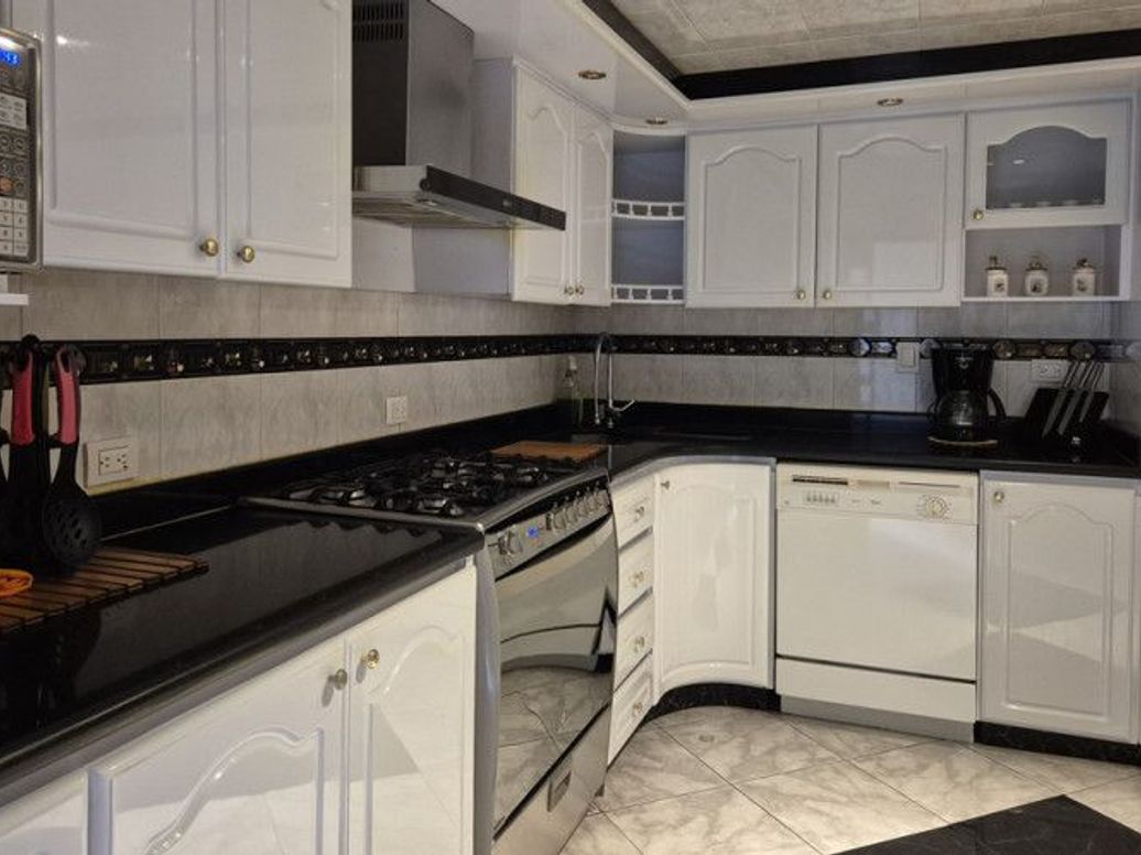 Apartamento de 3 alcobas en venta en Club De Los Lagartos, Bogotá, 127 m² · foto 6 de 20