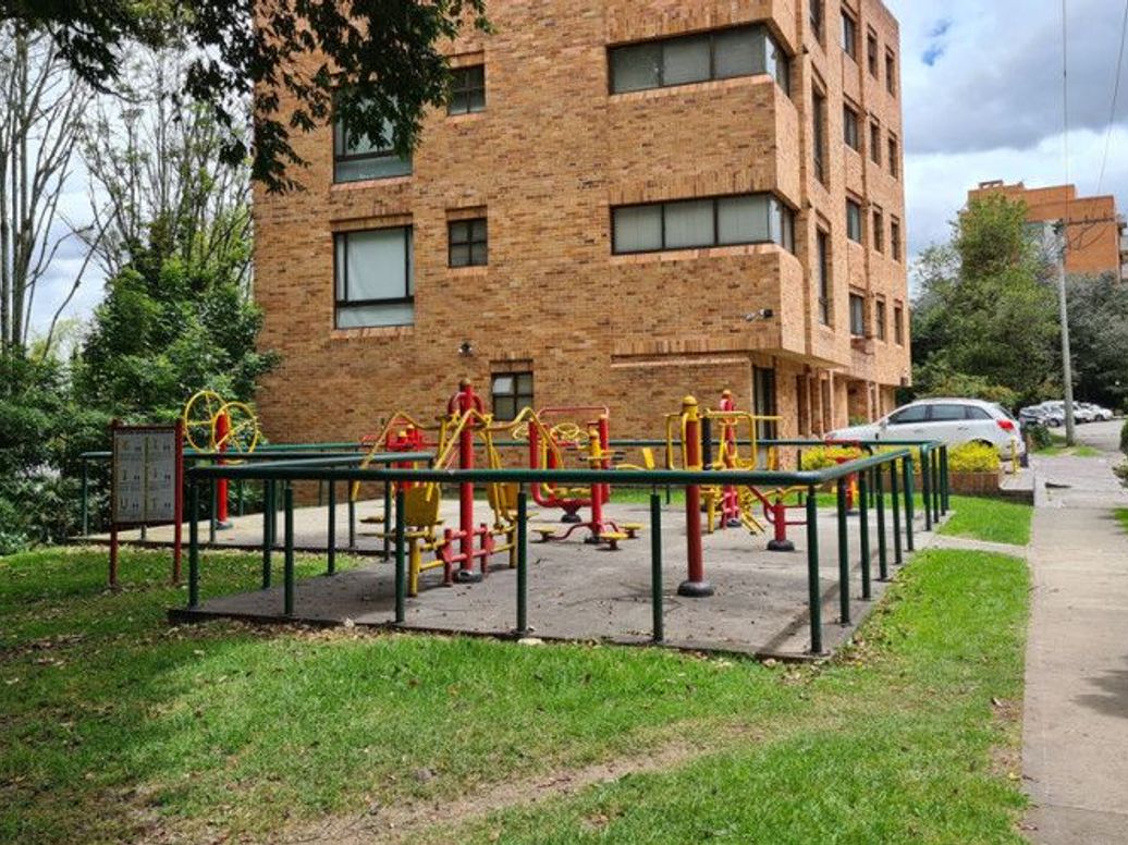 Apartamento de 3 alcobas en venta en Club De Los Lagartos, Bogotá, 127 m² · foto 20 de 20