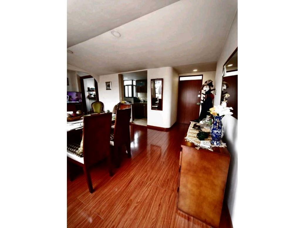 Apartamento en venta en Quinta Paredes, Bogotá · foto 5 de 20