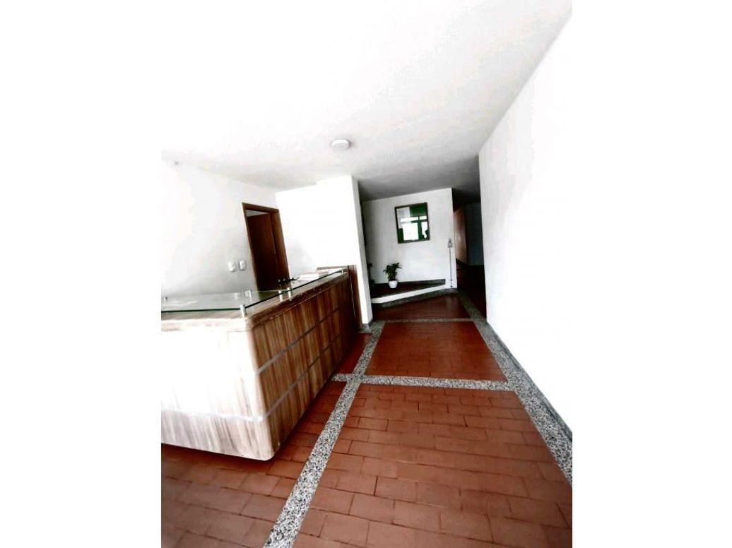 Apartamento en venta en Quinta Paredes, Bogotá · foto 3 de 20