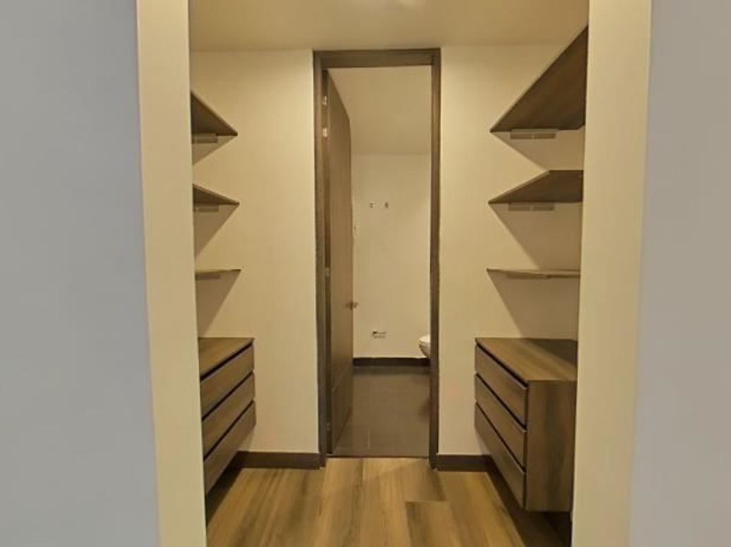 Apartamento de 1 alcoba en venta en Chicó Norte, Bogotá, 42 m² · foto 9 de 20