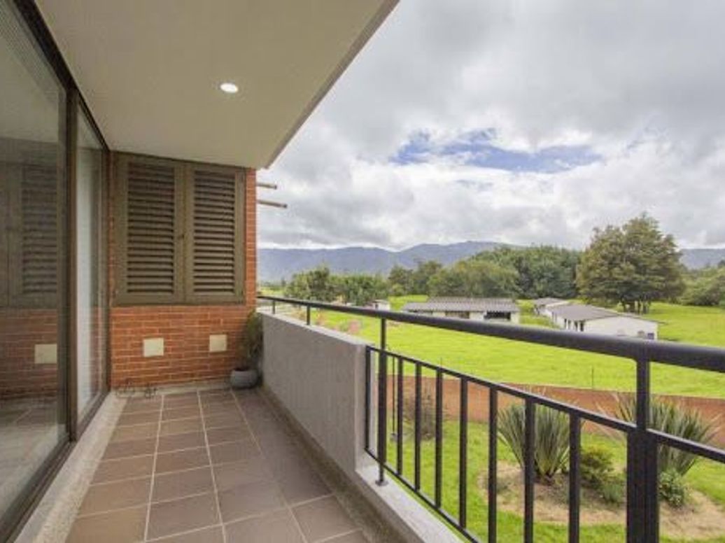 Apartamento de 3 alcobas en venta en Arrayanes, Bogotá, 141 m² · foto 9 de 20