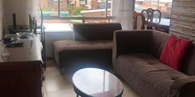 Bonito Apto de 44 Mts, dos alcobas ,un baño, parqueadero comunal ,El conjunto cuenta con Gimnasio, salón de reuniones ,ascensor. .