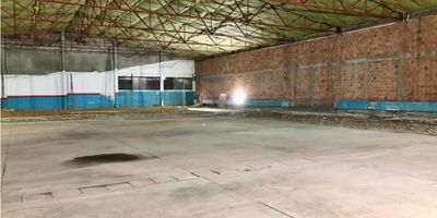 VENTA BODEGA O LOTE SOBRE LA CALLE QUINTA, excelente ubicacion, rodeado de multiples servicios, vias de acceso, uso de suelo mixto, ideal para supermercados, centros comerciales, negocios de entretenimientos, academias, coworking, call center, gimnasio, centros de negocios, proyectos de vivienda. Imagina tu proyecto aqui. 
