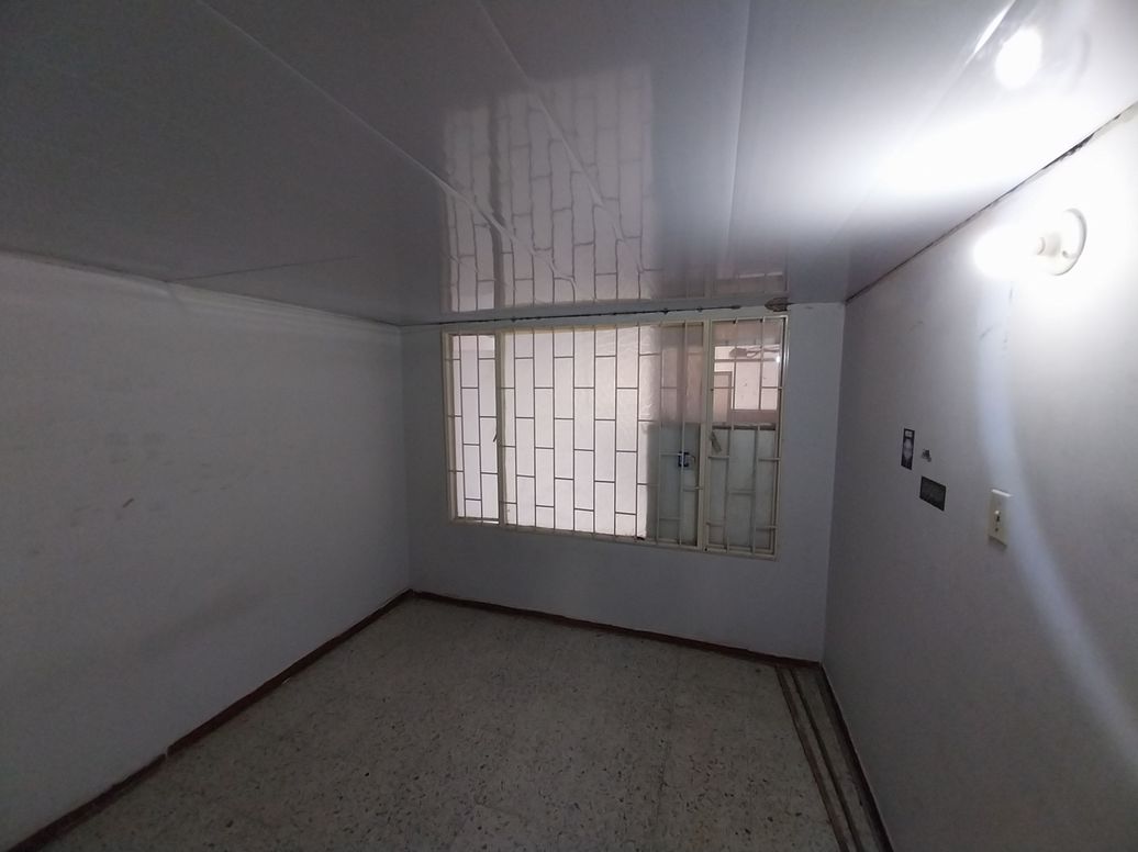 Casa en venta en La Clarita, Bogotá · foto 9 de 13