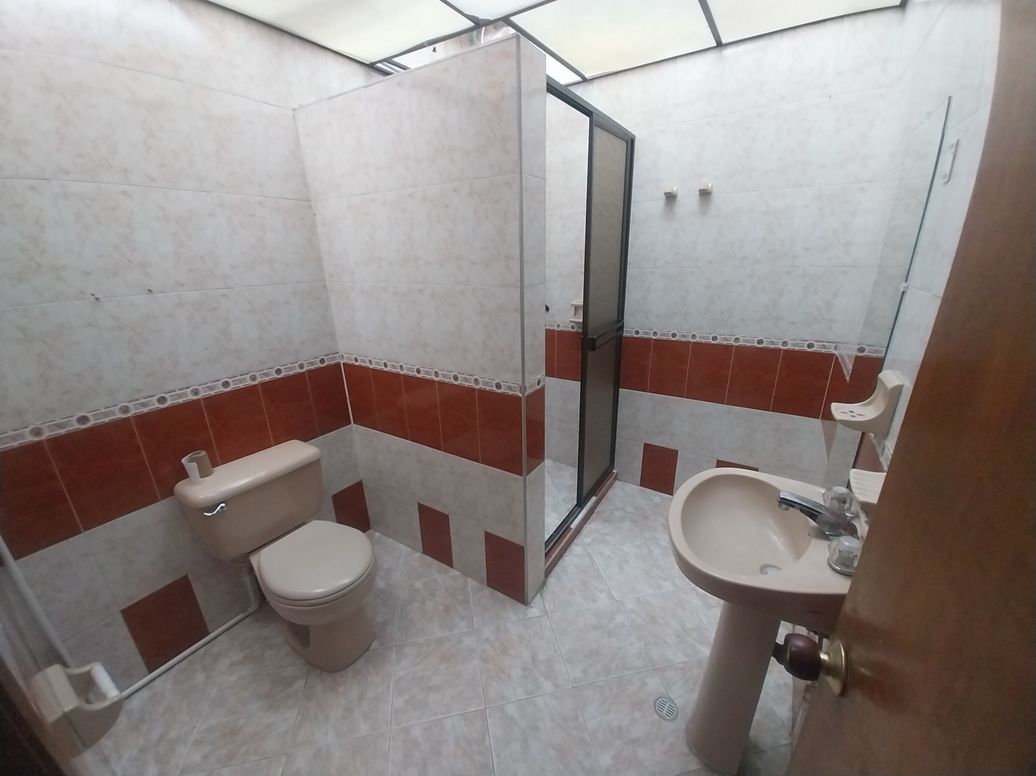 Casa en venta en La Clarita, Bogotá · foto 10 de 13