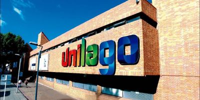Arriendo local comercial en unilago, ubicado estrategicamiente dentro del centro tecnológico unilago en un primer piso, con cercanía a centros empresariales, tecnológicos este local de 20m2 te ofrece una amplia oportunidad comercial para multiples actividades, cuenta con baño privado. No tiene gas , pero en caso tal de ser requerido se puede evaluar. Cod: 4449
