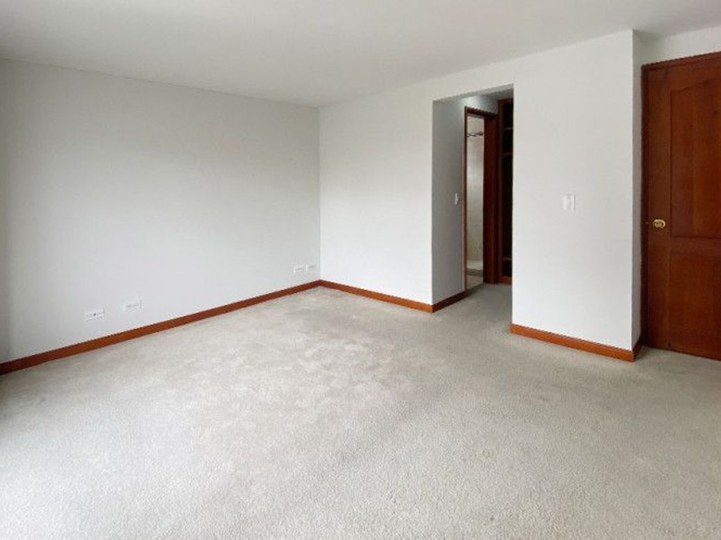 Apartamento de 3 alcobas en venta en Chicó Norte, Bogotá, 121 m² · foto 10 de 18