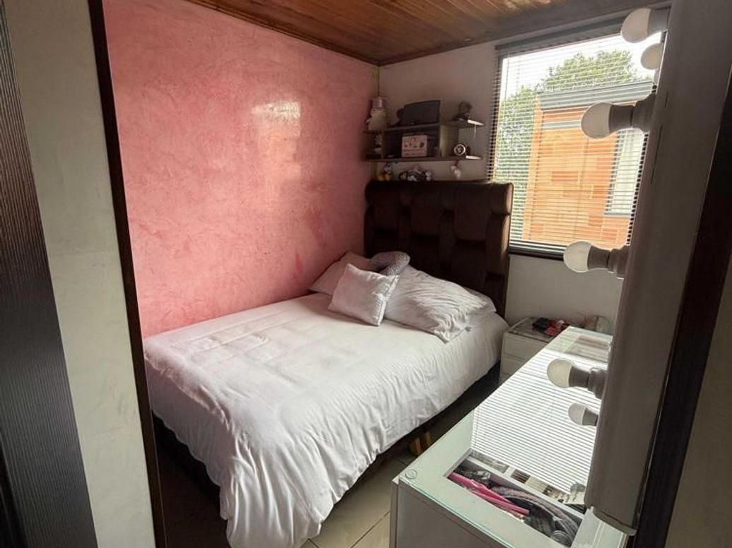 Apartamento de 3 alcobas en venta en La Fraguita, Bogotá, 52 m² · foto 8 de 19
