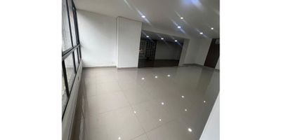 Descripción de Local en Venta

Local en Venta en Sector La 70, Medellín


 Superficie: 88 m²
 Estrato: 4
 Impuestos: Al día
 Afectación: Sin afectación a terceros
 Baños: 2
 Cocineta
 Parqueaderos: Comunes externos


Ideal para inversionistas o emprendedores que buscan un espacio versátil en una ubicación estratégica.
