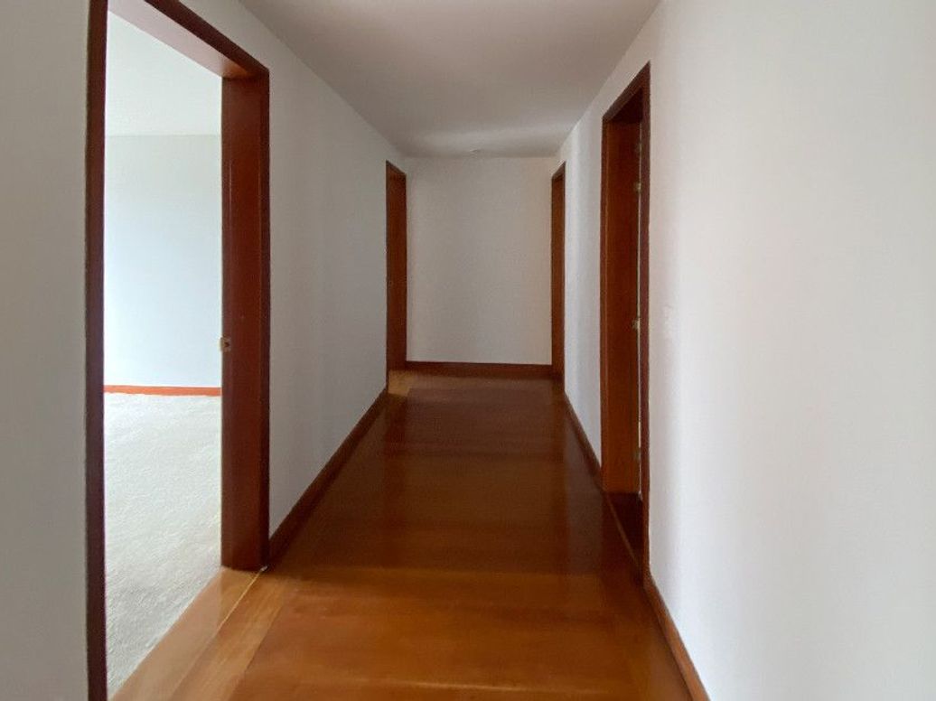 Apartamento de 3 alcobas en venta en Chicó Norte, Bogotá, 121 m² · foto 7 de 19