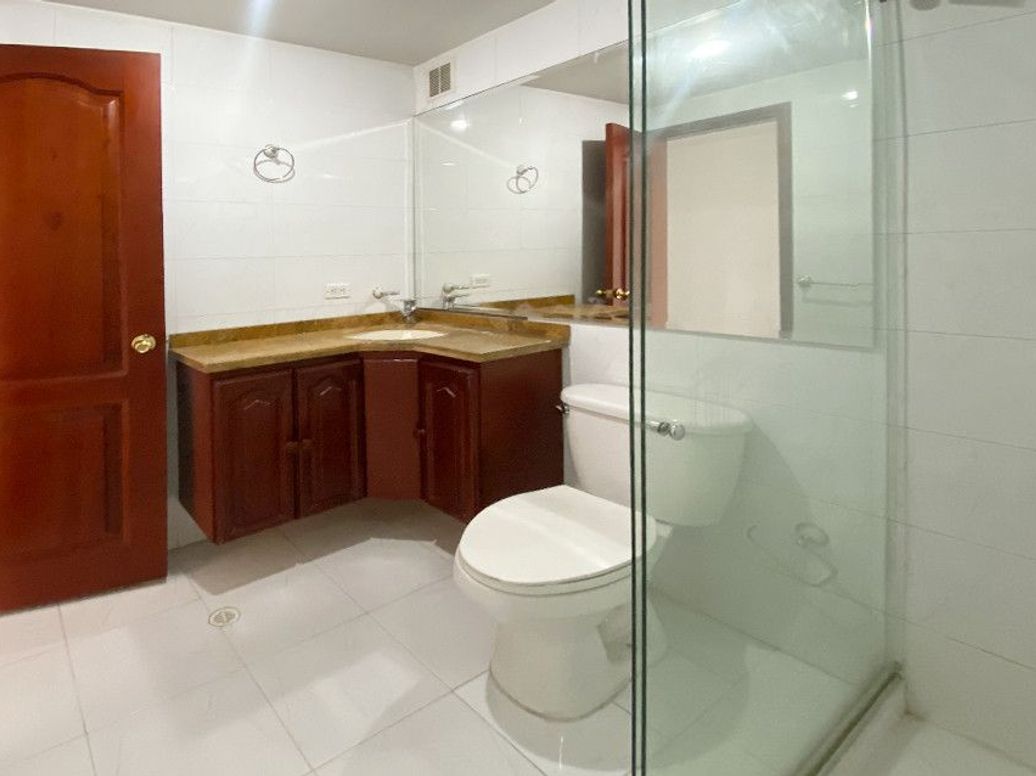 Apartamento de 3 alcobas en venta en Chicó Norte, Bogotá, 121 m² · foto 10 de 19
