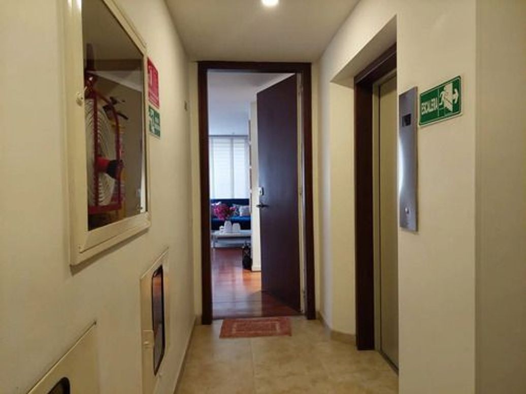 Apartamento de 2 alcobas en venta en El Virrey, Bogotá, 82 m² · foto 6 de 11