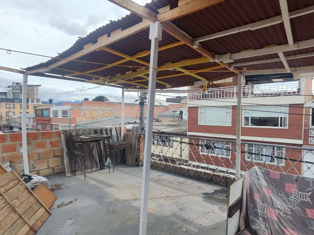 Casa de 6 alcobas en venta en Paloblanco, Bogotá, 160 m² · foto 17 de 18
