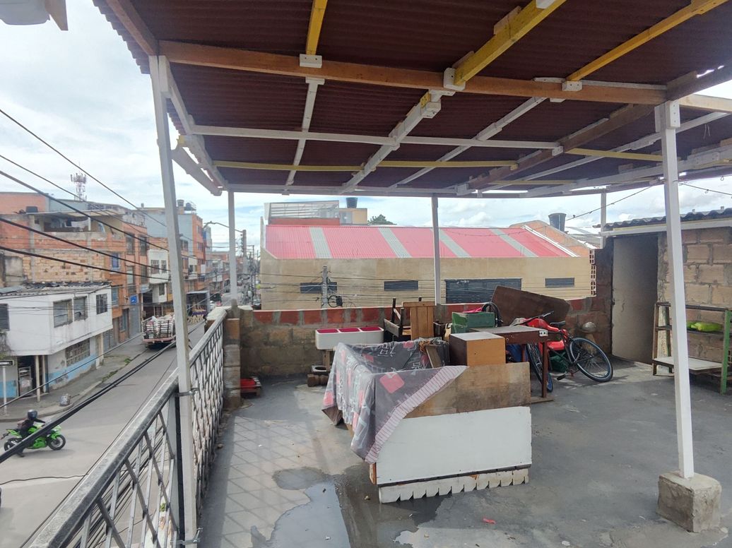 Casa de 6 alcobas en venta en Paloblanco, Bogotá, 160 m² · foto 18 de 18