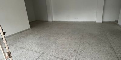 Local oficina en arriendo sector Alto Prado. Consta de 34 mts.