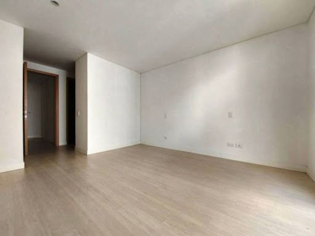 Apartamento de 2 alcobas en venta en Las Nieves, Bogotá, 97 m² · foto 3 de 20