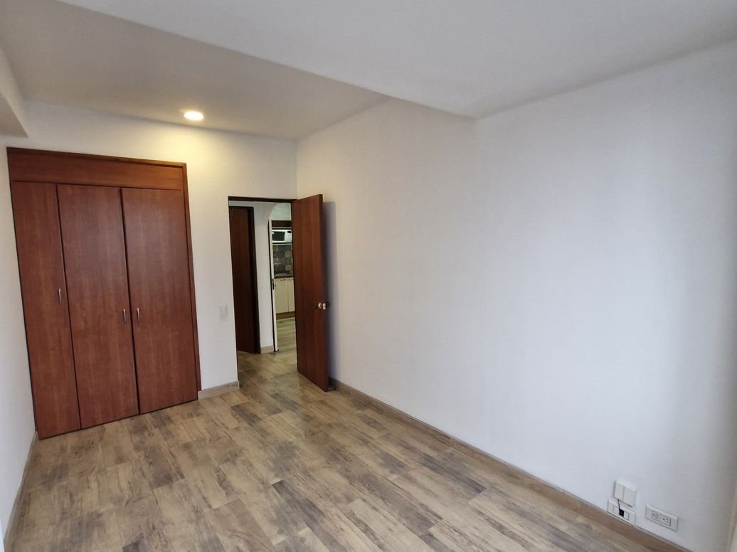 Apartaestudio en venta en Pardo Rubio, Bogotá, 40 m² · foto 19 de 20