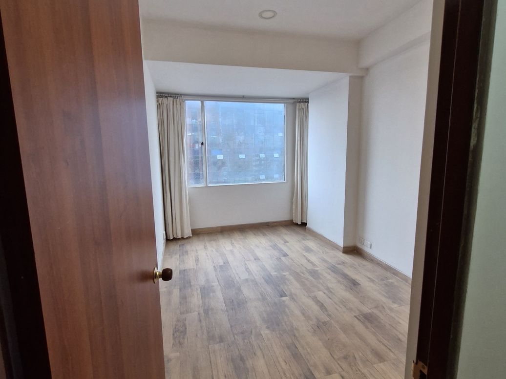 Apartaestudio en venta en Pardo Rubio, Bogotá, 40 m² · foto 16 de 20