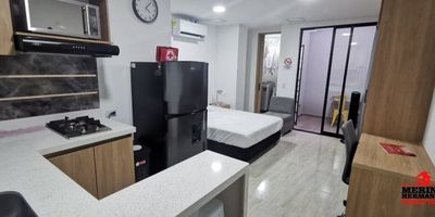 Te Ofrezco apartaestudio ??en Belén rosales amoblado con licencia turistica para rentas cortas área 32 metros administracion 179.000 $Comodidades:&nbsp;??1 habitación&nbsp;??1 baño??Patio??Cocina integral abierta&nbsp;??Zona de ropas??Segundo piso con ascensor&nbsp;??Cerca a zonas bancarias , transporte público a 2 cuadras de la estación del metro plus, almacenes de cadena, gimnasio&nbsp;??Valor de venta 330.000.000 millones