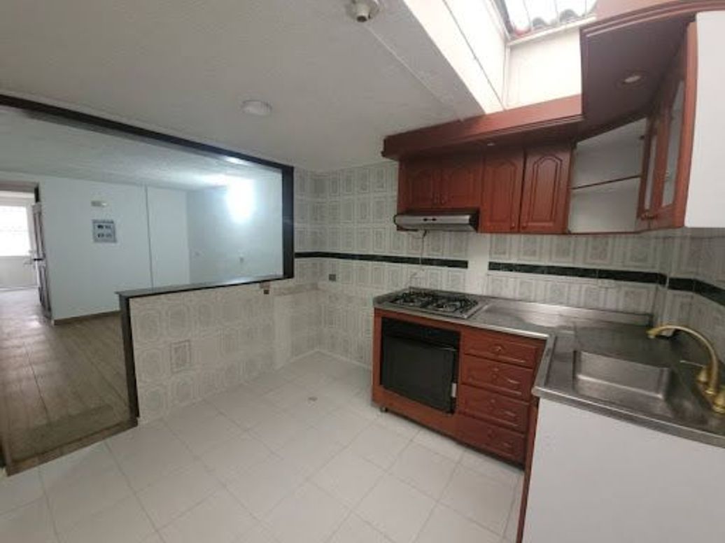 Casa de 4 alcobas en venta en Plazuelas Del Virrey, Bogotá, 56 m² · foto 7 de 20