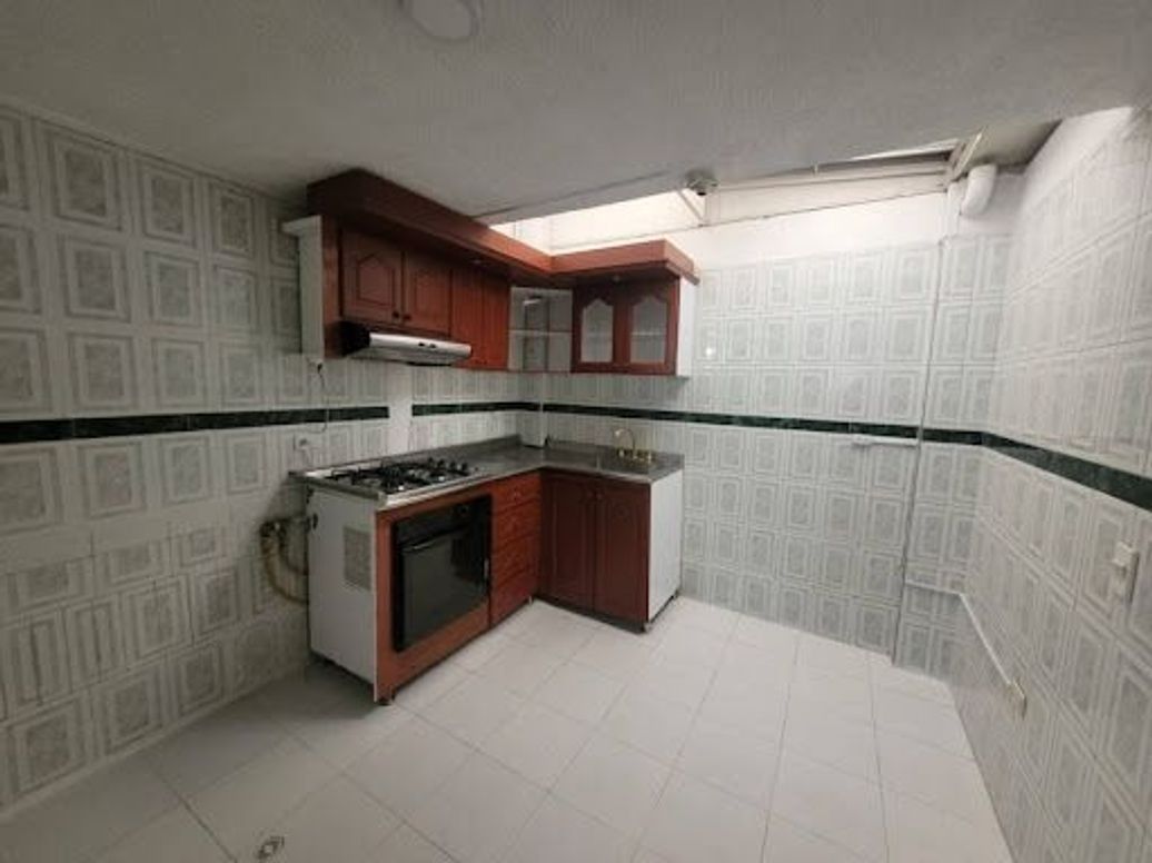 Casa de 4 alcobas en venta en Plazuelas Del Virrey, Bogotá, 56 m² · foto 4 de 20