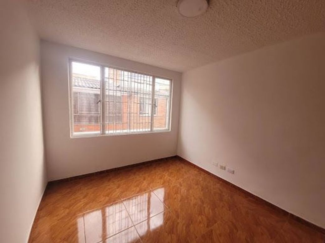 Casa de 4 alcobas en venta en Plazuelas Del Virrey, Bogotá, 56 m² · foto 9 de 20