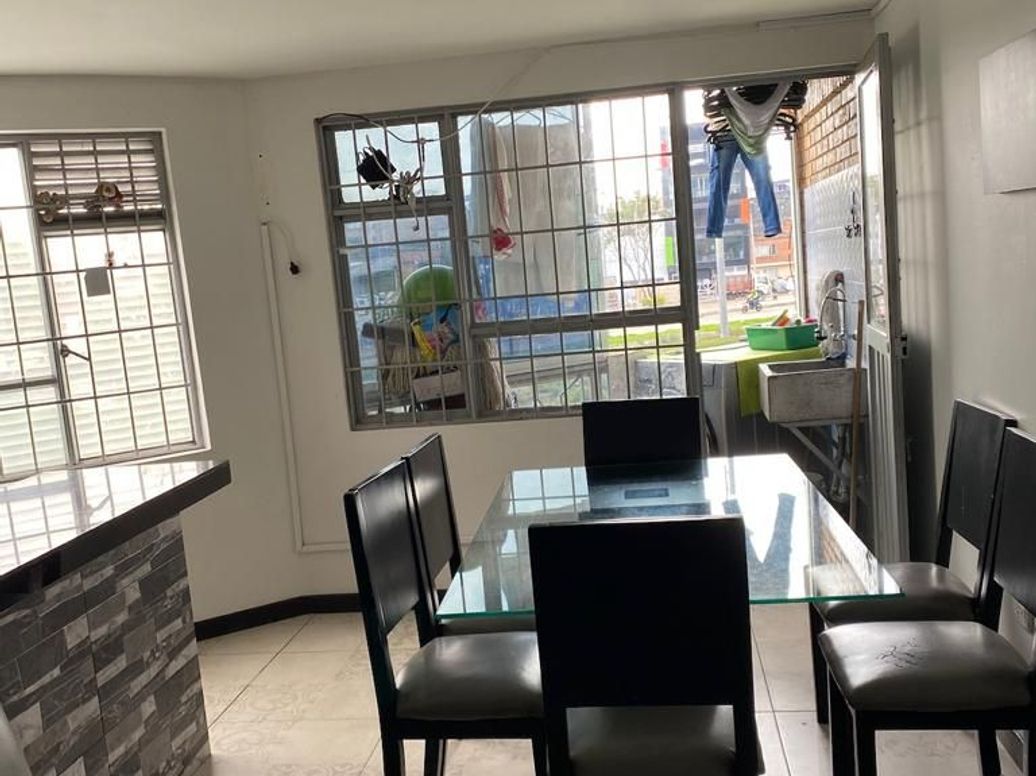 Casa de 6 alcobas en venta en Doce De Octubre - Edif Parque El Salitre, Bogotá, 93 m² · foto 14 de 14