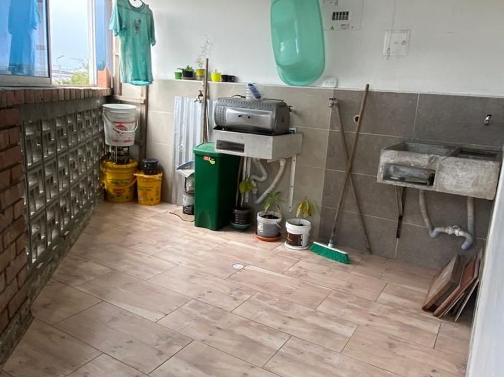 Casa de 6 alcobas en venta en Doce De Octubre - Edif Parque El Salitre, Bogotá, 93 m² · foto 7 de 14