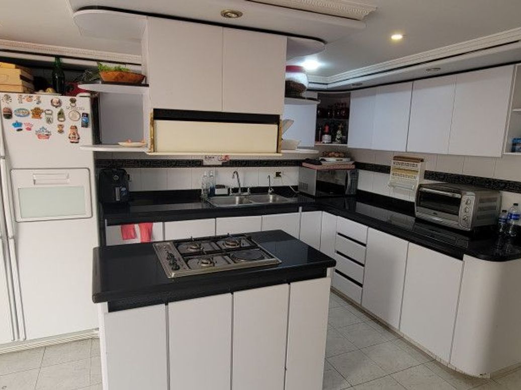Casa de 3 alcobas en venta en Villa Magdala, Bogotá, 211 m² · foto 8 de 20