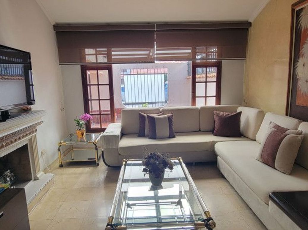 Casa de 3 alcobas en venta en Villa Magdala, Bogotá, 211 m² · foto 3 de 20