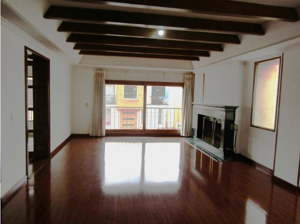 Casa de 4 alcobas en venta en Casa Blanca Suba, Bogotá, 292 m² · foto 4 de 20