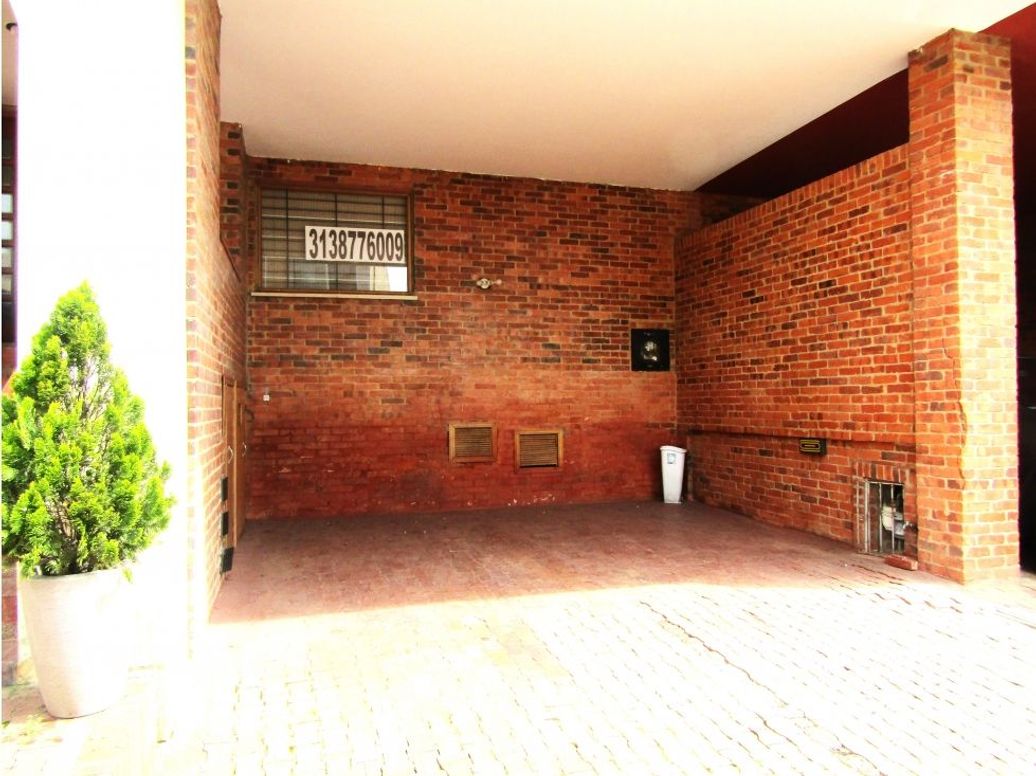 Casa de 4 alcobas en venta en Casa Blanca Suba, Bogotá, 292 m² · foto 3 de 20