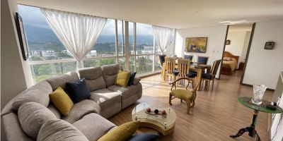 ¡Vive en el norte de Armenia! ?️✨

Descubre este espectacular apartamento disponible para la venta en el exclusivo Edificio Club House, una de las zonas más privilegiadas del norte de la ciudad. Su ubicación estratégica te conecta con lo mejor de Armenia: centros comerciales, restaurantes, supermercados y vías principales.

Desde el primer momento, te enamorarás de su hermosa vista panorámica a la cordillera, gracias a su doble ventanal que inunda cada rincón de luz natural y frescura. Con una distribución amplia y funcional, este apartamento ofrece comodidad y elegancia en cada espacio.

? 113 m2 Área bien distribuida
? 3 habitaciones
? 3 baños modernos
? Cocina integral con barra estilo americano
? Parqueadero privado

Y eso no es todo… el edificio te brinda una experiencia tipo resort sin salir de casa:

? Piscina
? Sauna y turco
? Gimnasio
? Salón de juegos
? Salón social
? Jacuzzi

Todo esto en un entorno tranquilo, moderno y seguro, ideal para vivir con calidad y estilo.
¿Estás listo para dar el siguiente paso hacia el hogar de tus sueños?

? Contáctanos hoy mismo y agenda tu visita!
¡Haz de este lugar tu nuevo hogar!
