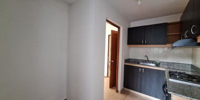 Apartamento en Arriendo Oviedo Medellin
Cerca centros comerciales, bancos, EAFIT, transporte, universidades, colegios, 93 metros , salón comedor, 3 alcobas, alcoba con baño, closets, vestier, cocina integral, jardin, garaje sencillo
$ 3.800.000


