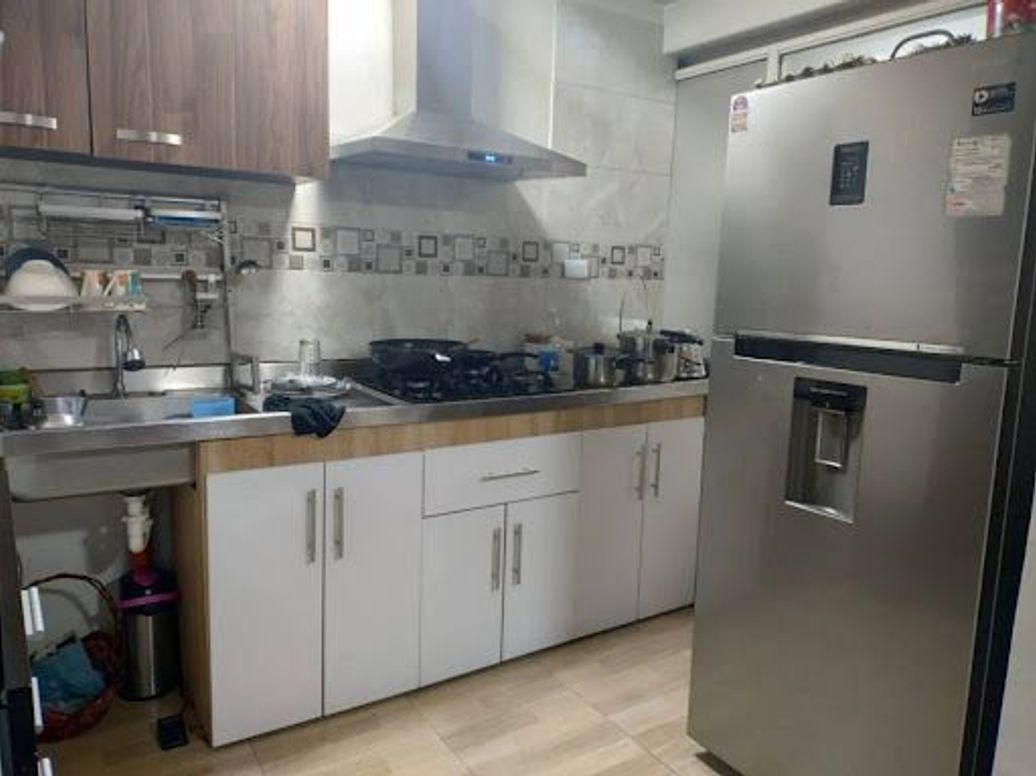 Casa de 5 alcobas en venta en Normandía, Bogotá, 308 m² · foto 12 de 20