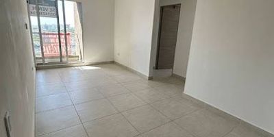 ¡Hermoso apartamento en venta en el barrio Boston, Barranquilla!
Este espectacular apartamento es justo lo que estabas esperando, ideal para vivir con tu familia o como una excelente oportunidad de inversión.
Características del inmueble:
3 habitaciones cómodas y bien iluminadas
2 baños modernos
Balcón con excelente vista
Sala-comedor amplia y acogedora
Cocina integral
Parqueadero propio
Ubicación privilegiada:
Situado en el tradicional barrio Boston, con fácil acceso a supermercados, centros comerciales, colegios y transporte público.
No dejes pasar esta oportunidad de adquirir tu nuevo hogar en una zona con alta valorización.
Contáctanos para más información o agendar una visita.

