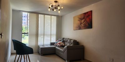 Espectacular casa en venta en la Estrella, con cercania al mall Suramerica, remodelada, amplias alcobas, vestier sonado, parqueadero doble lineal y chimenea, en uno del los mejores sectores en una unidad muy acogedora, ideal para familias que lo quieren todo en un solo lugar, confort, amplitud, naturaleza, y excelentes zonas comunes. Piscina, turco y gym y mucho mas para su disfrute en familia