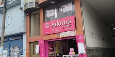 Espectacular local ubicado en el sector de prado veraniego norte sobre la av calle 129, ubicado en un primer piso de  2 plantas distribuidas en 140 metros, el local cuenta con amplios espacios y buena iluminacion, punto estrategico para el comercio, te permite estar cerca de todo lo que necesitas autopista norte calle 134 y calle 127, cerca a bancos y restaurantes. 