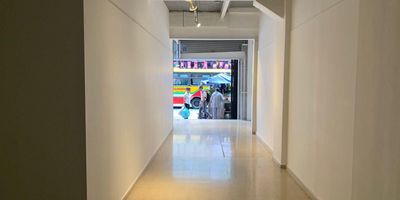 Increible local, con ubicacion privilegiada en el centro de Medellin (hueco), a borde de calle e ideal para cualquier tipo de destinacion.