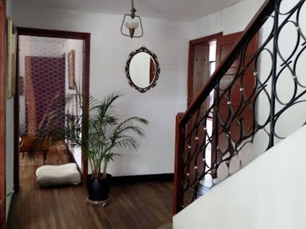 Casa de 5 alcobas en venta en La Soledad, Bogotá, 214 m² · foto 2 de 20
