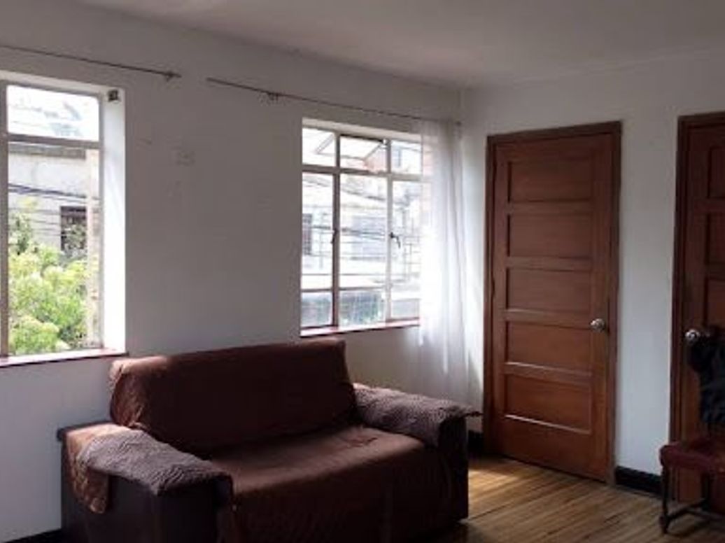 Casa de 5 alcobas en venta en La Soledad, Bogotá, 214 m² · foto 16 de 20